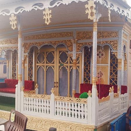 Heritage Geneva House Boat Srīnagar エクステリア 写真