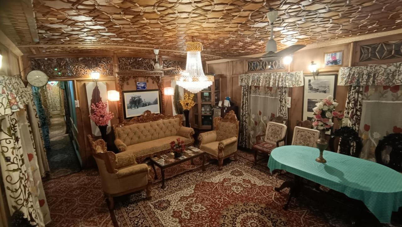 Heritage Geneva House Boat Srīnagar エクステリア 写真