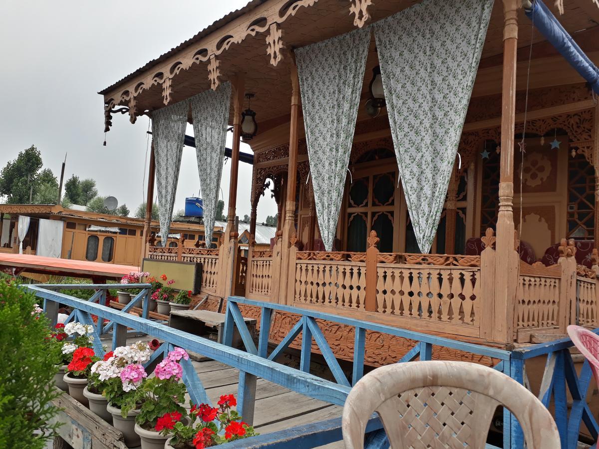 Heritage Geneva House Boat Srīnagar エクステリア 写真