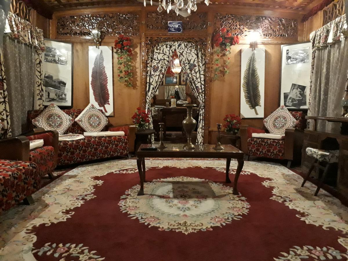 Heritage Geneva House Boat Srīnagar エクステリア 写真