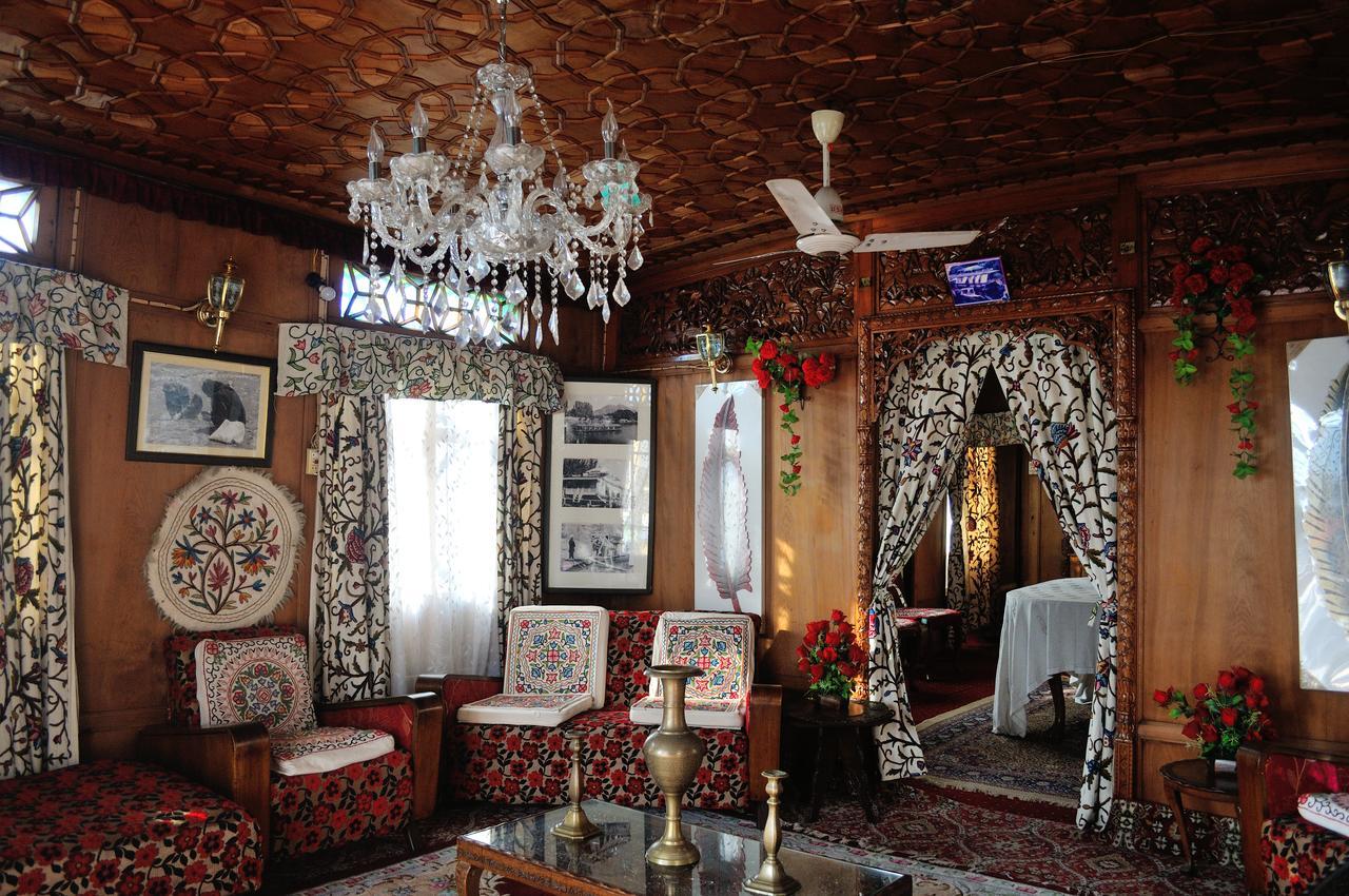 Heritage Geneva House Boat Srīnagar エクステリア 写真